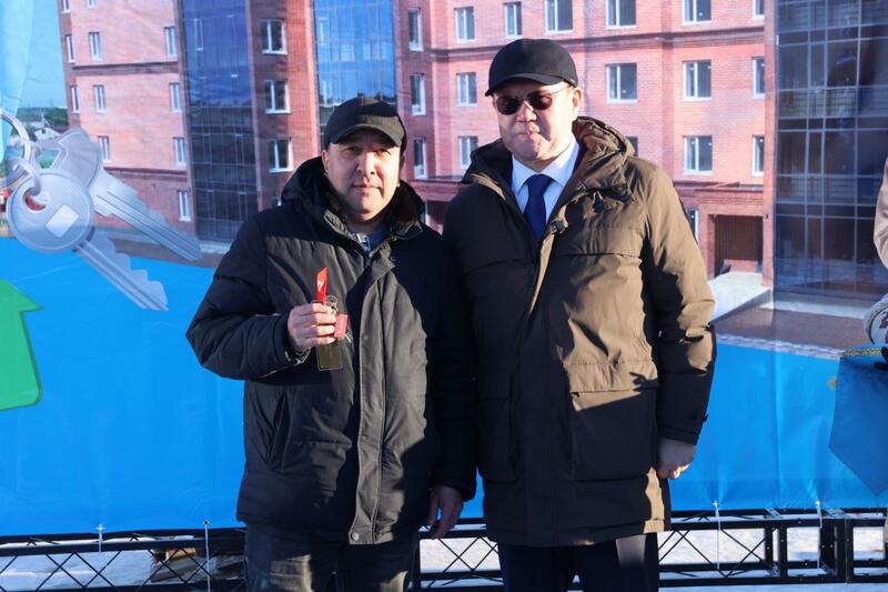 В микрорайоне «Астана» ключи от новых квартир получили 43 семьи