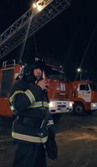 Спасатели отработали тактику тушения пожаров на объектах в ночное время