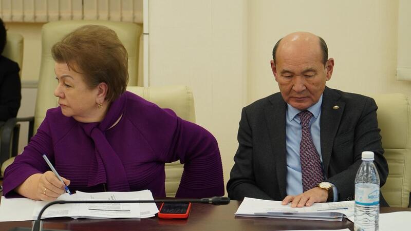 В МИНЗДРАВЕ ОБСУДИЛИ ПРОЕКТ КОНСТИТУЦИОННЫХ ИЗМЕНЕНИЙ В ЧАСТИ ПРАВА НА МЕДИЦИНСКУЮ ПОМОЩ