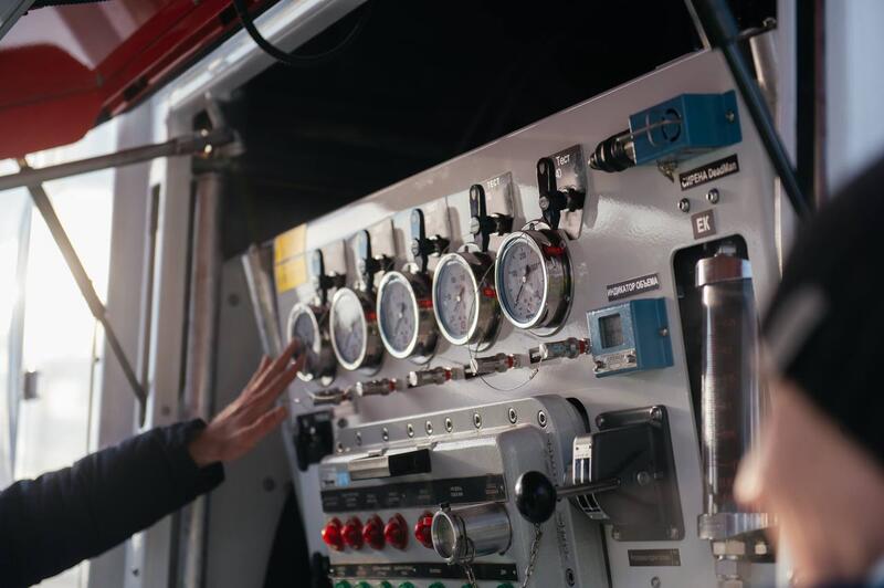 Новый топливозаправочной автомобиль прибыл в аэропорт Актобе