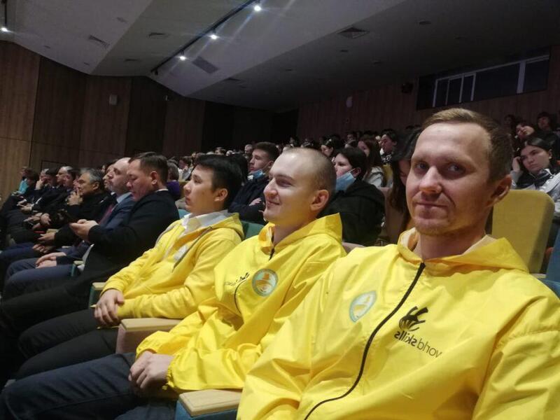 В Костанае прошёл республиканский патриотический форум «Ел тірегі – еңбек адамы» в честь Года рабочих профессий