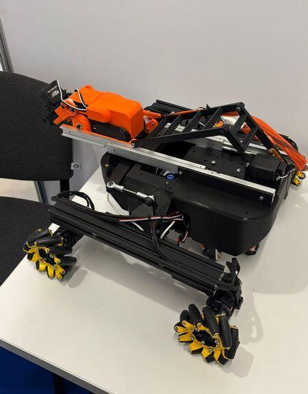 Карагандинские школьники разработали робота-спасателя для поиска людей под завалами