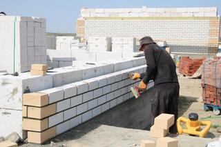 В Мугалжарском районе строят 14 домов