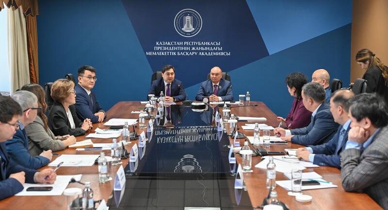 Новый состав Общественного совета при Агентстве по делам государственной службы провел первое заседание