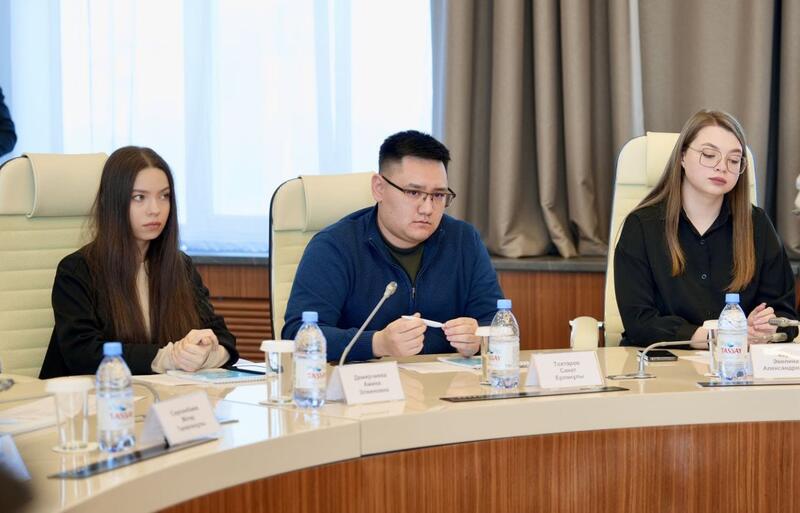 В ВКО в рамках программ «Молодежная практика» и «Жасыл ел» будут трудоустроены 2 тысячи молодых людей