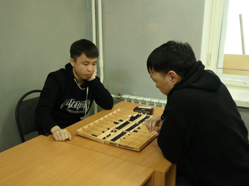 В Восточном Казахстане стартовал областной чемпионат по тоғызқұмалақ