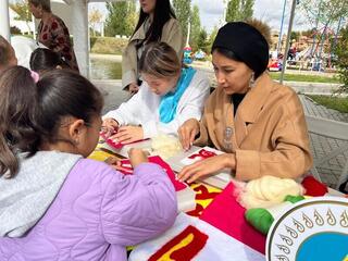 Концерт, лекции, мастер-классы: как в Астане прошел семейный фестиваль Otbasy Fest