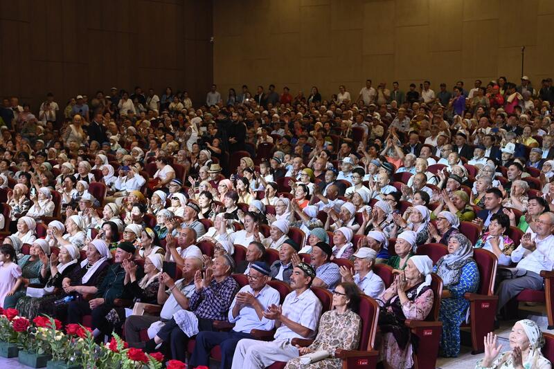 В Кызылорде завершился республиканский айтыс акынов