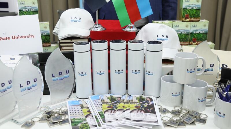 Казахстанские абитуриенты выиграли гранты Азербайджана