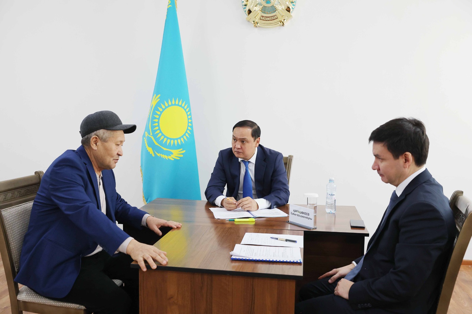Ербол Карашукеев встретился с жителями Байзакского района