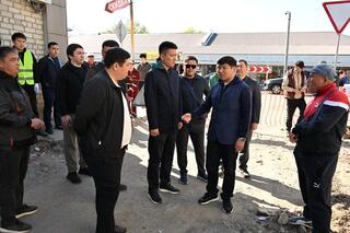 Аким города ознакомился с ходом дорожных работ