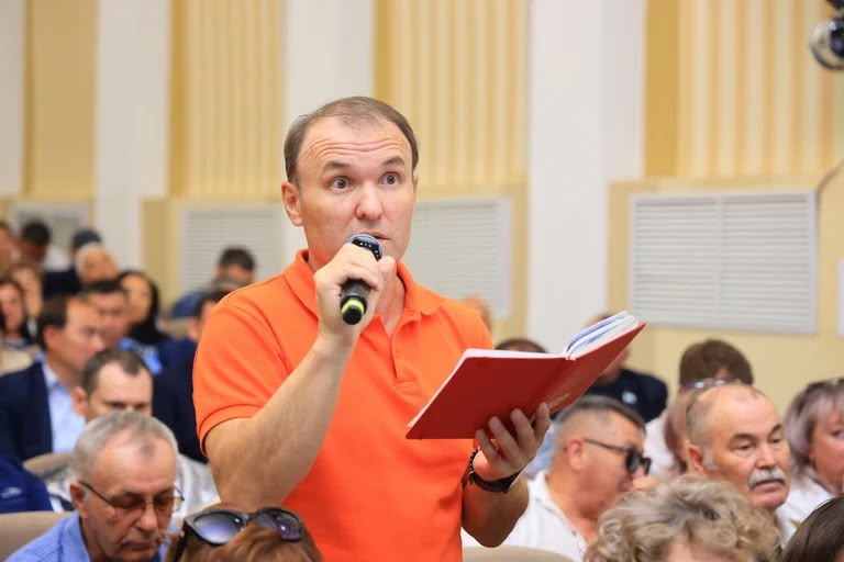 Ермаганбет Булекпаев встретился с жителями Абайского района