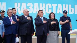 Автор герба посетил Кокшетау в День государственных символов