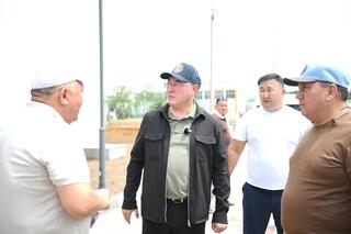 Аким Алматинской области проверил ход строительства социальных объектов