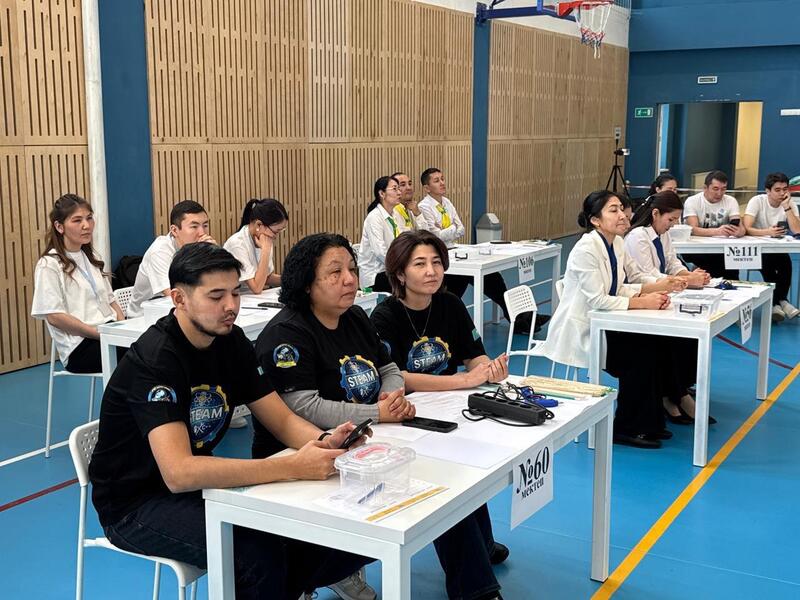 Второй этап городской STEM-олимпиады для учителей провели в Астане