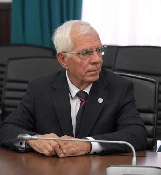 В Павлодарской области вручили медали в честь 30-летия Конституции