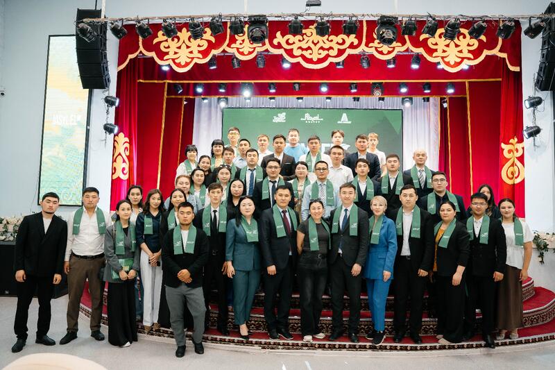 В области Абай торжественно открыт XXI сезон молодежного трудового отряда «Жасыл Ел»