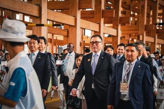 Флаг Казахстана подняли в Японии в честь Национального дня РК