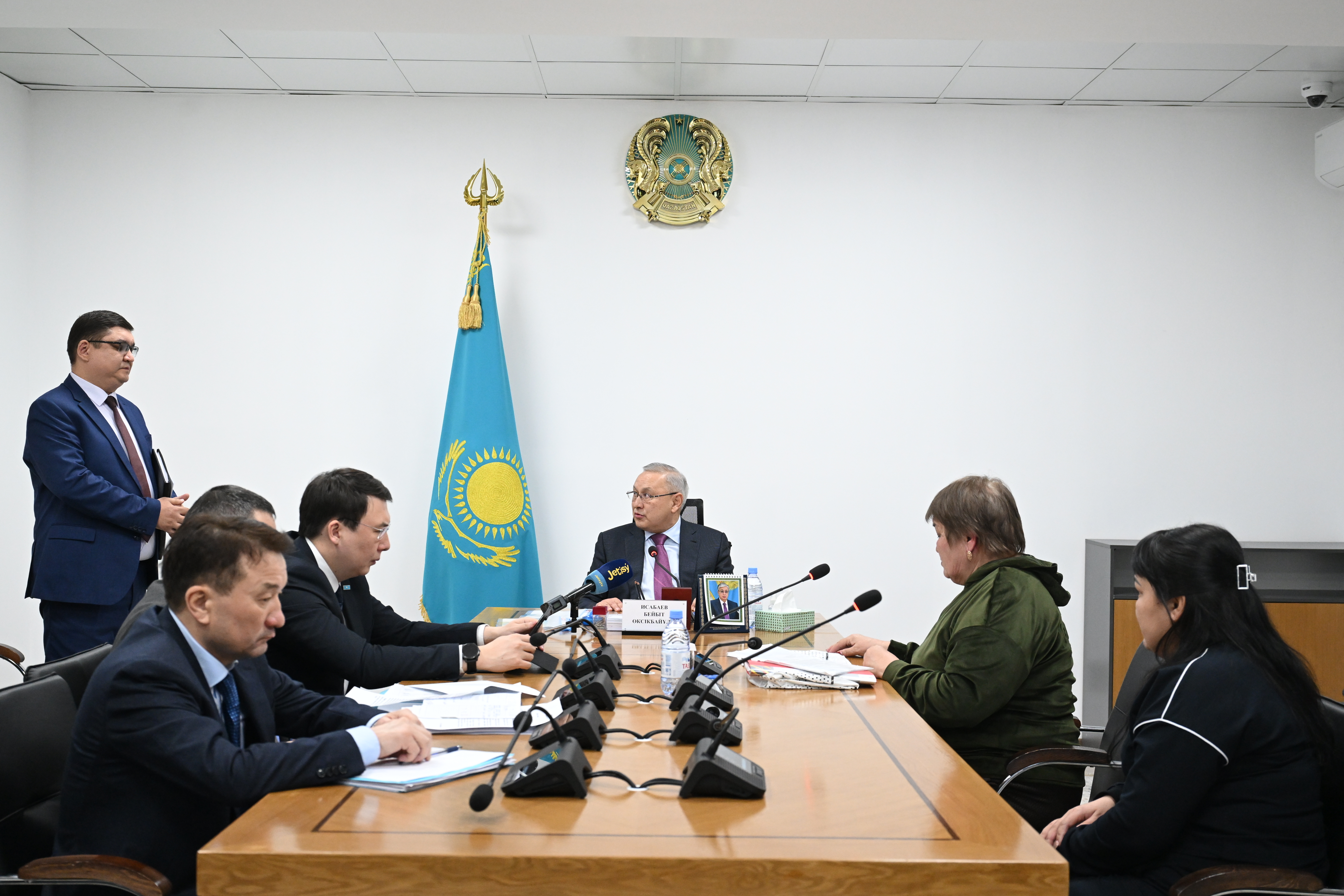 Бейбит Исабаев провел прием граждан по личным вопросам