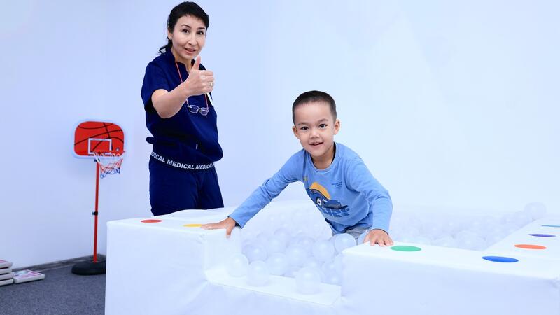 Развитие здравоохранения: 14 проектов в медицине реализует фонд «Қазақстан халқына» в Карагандинской области