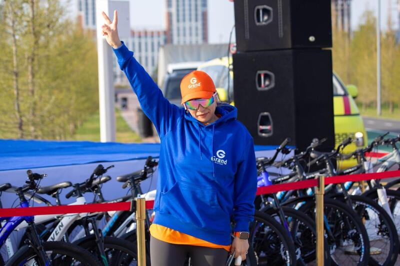 «Таза Қазақстан»: около 1200 человек приняли участие в акции по уборке территории на открытии бегового сезона в Астане