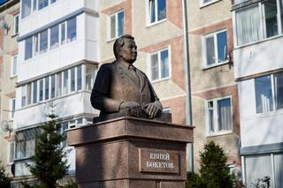 В Kozybayev University открылась аудитория имени Евнея Букетова