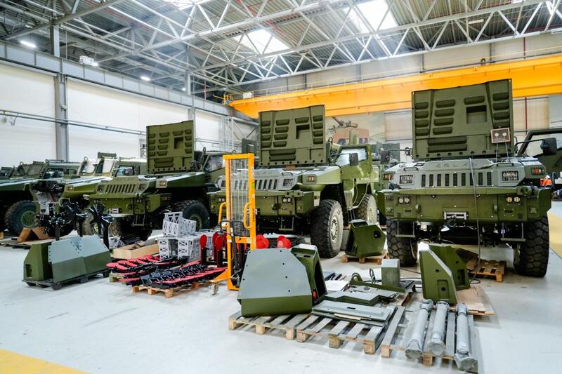 В Астане труженики тыла посетили отечественный завод по производству военной техники