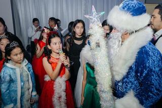 300 детей приняли участие в Президентской новогодней ёлке