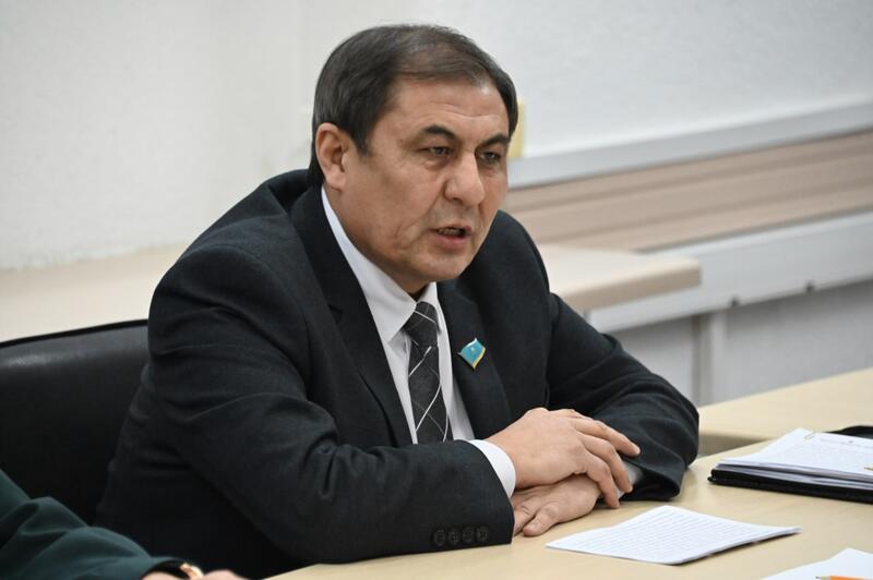 Дисциплина и быт: замминистра проверил войсковые части Карагандинского гарнизона