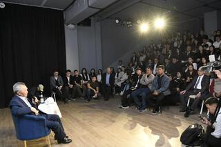 «Мастерская классика»: в Астане прошла встреча с писателем Толеном Абдыком