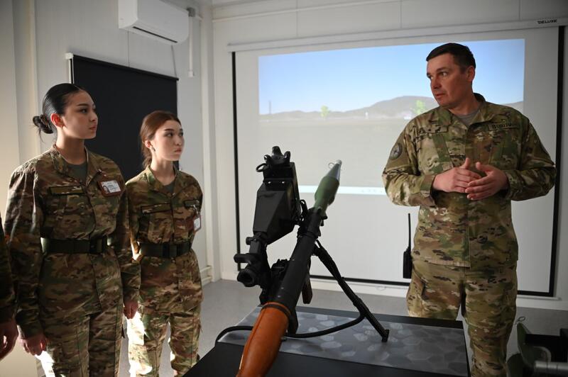 Курсанты военной кафедры на практике осваивают основы военно-учетной специальности