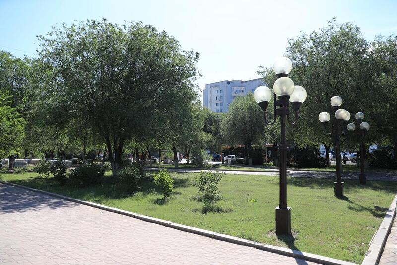 Продолжается благоустройство парка за монументом «Вечный огонь»