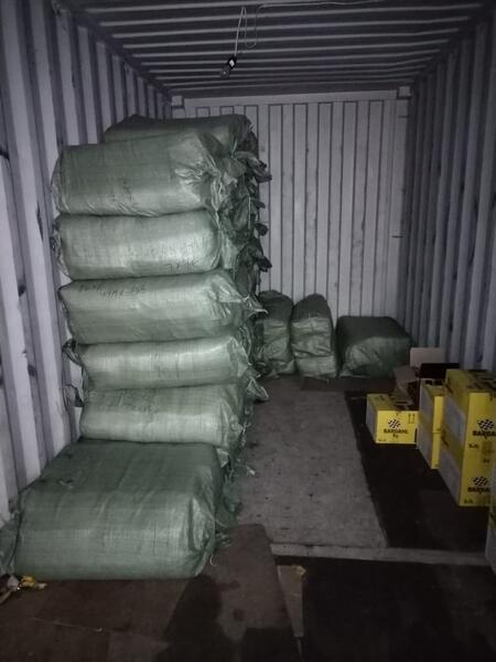 Пресечён факт распространения поддельных подгузников «Мама знает»