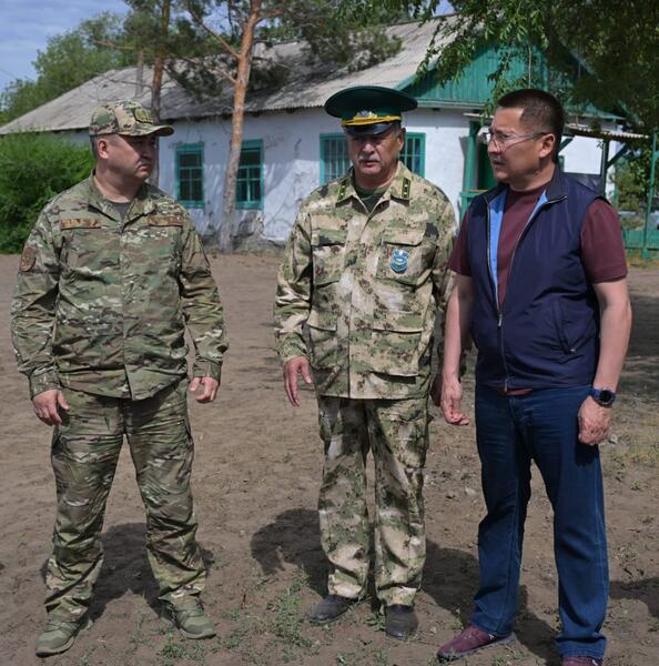 Аким Павлодарской области Асаин Байханов ознакомился с состоянием объектов лесного хозяйства и водоснабжения