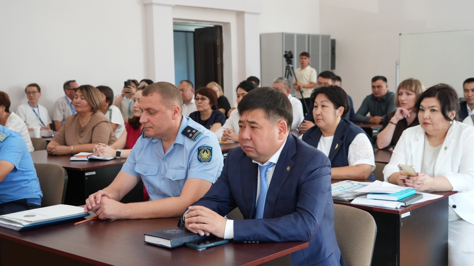 ЧЛЕН ЦИК РК МИХАИЛ БОРТНИК ОЗНАКОМИЛСЯ С ХОДОМ ПОДГОТОВКИ К ВЫБОРАМ В ВОСТОЧНО-КАЗАХСТАНСКОЙ ОБЛАСТИ
