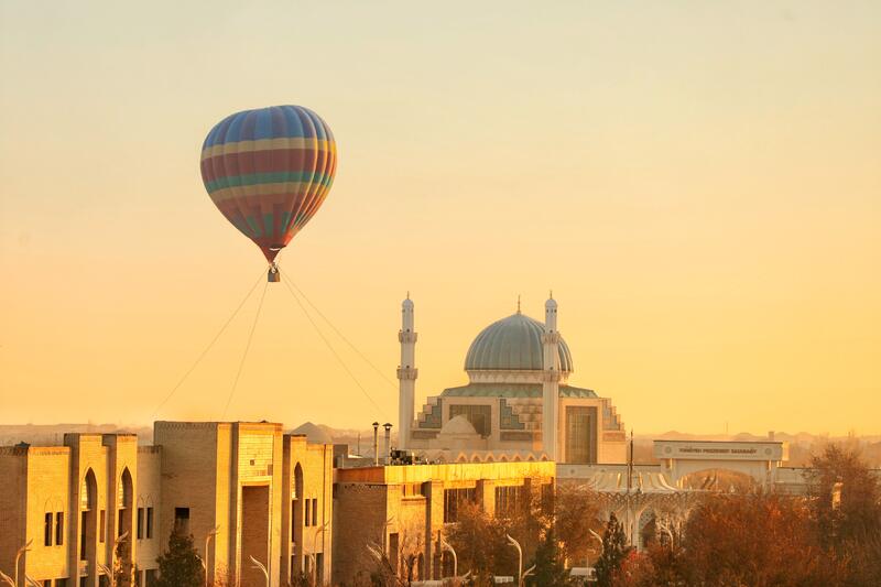В ТУРКЕСТАНСКОЙ ОБЛАСТИ УЛУЧШИЛАСЬ ТУРИСТИЧЕСКАЯ ИНФРАСТРУКТУРА И ВЫРОСЛО ЧИСЛО ИНОСТРАННЫХ ТУРИСТОВ