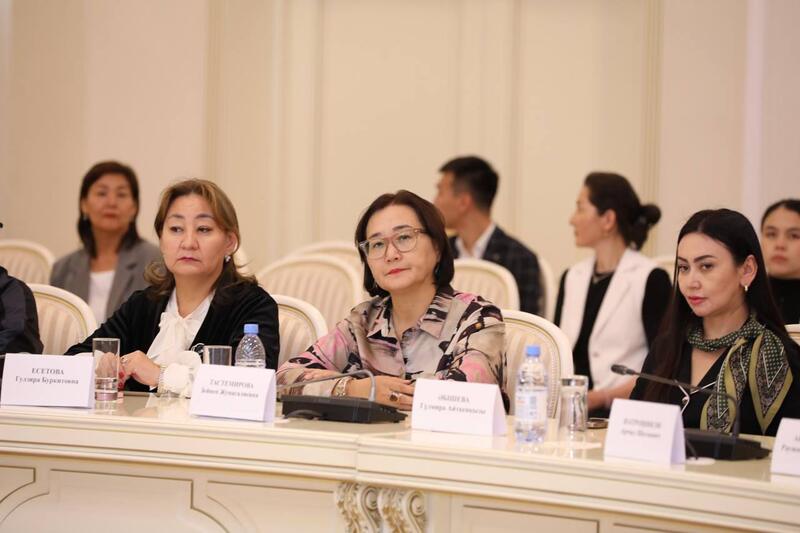 В Мангистау члены Ассамблеи обсудили вопросы мира и согласия