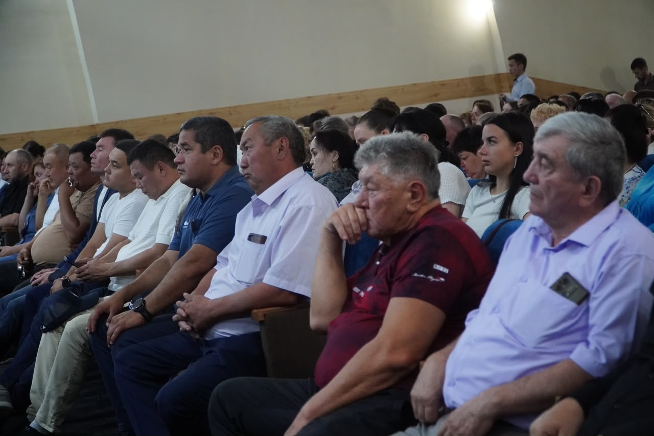 В Сандыктауском районе обсудили ключевые вопросы развития