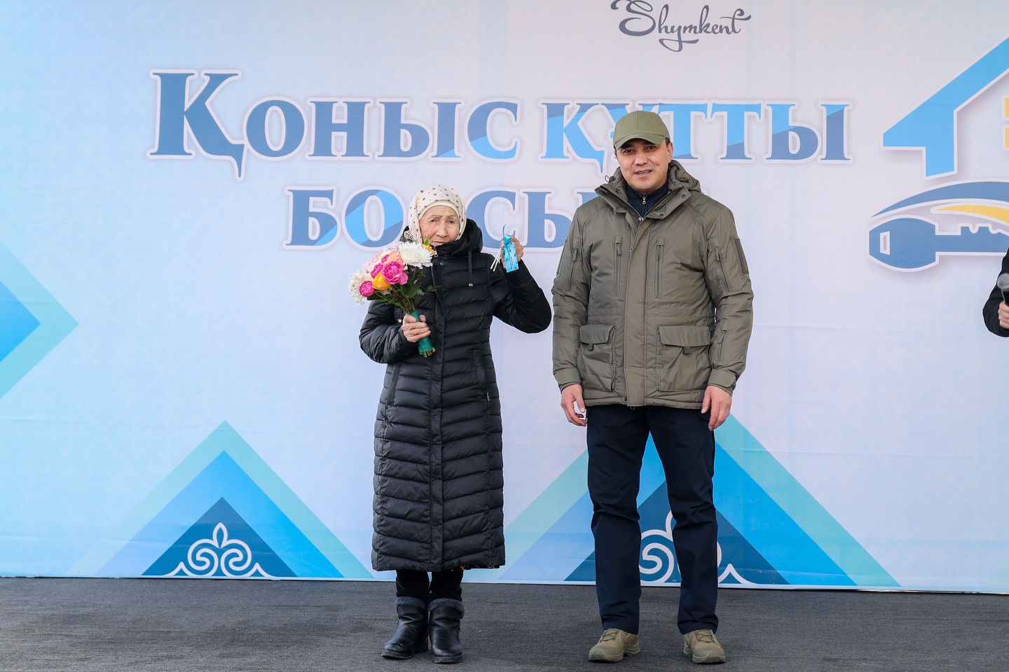 В МИКРОРАЙОНЕ «ТҰРАН» 24 СЕМЬИ ПОЛУЧИЛИ АРЕНДНОЕ ЖИЛЬЁ