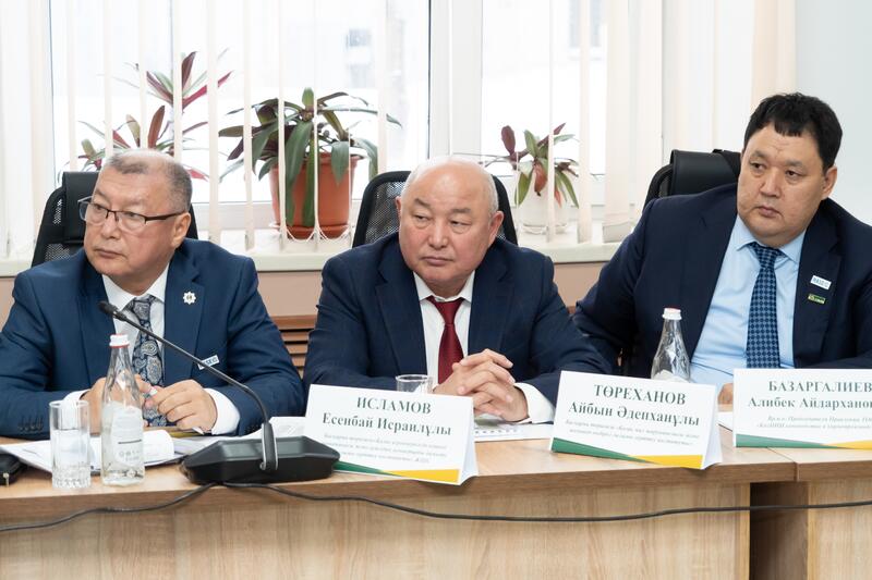 Более 60 тысяч тонн семян высшей категории произвел НАНОЦ в 2025 году