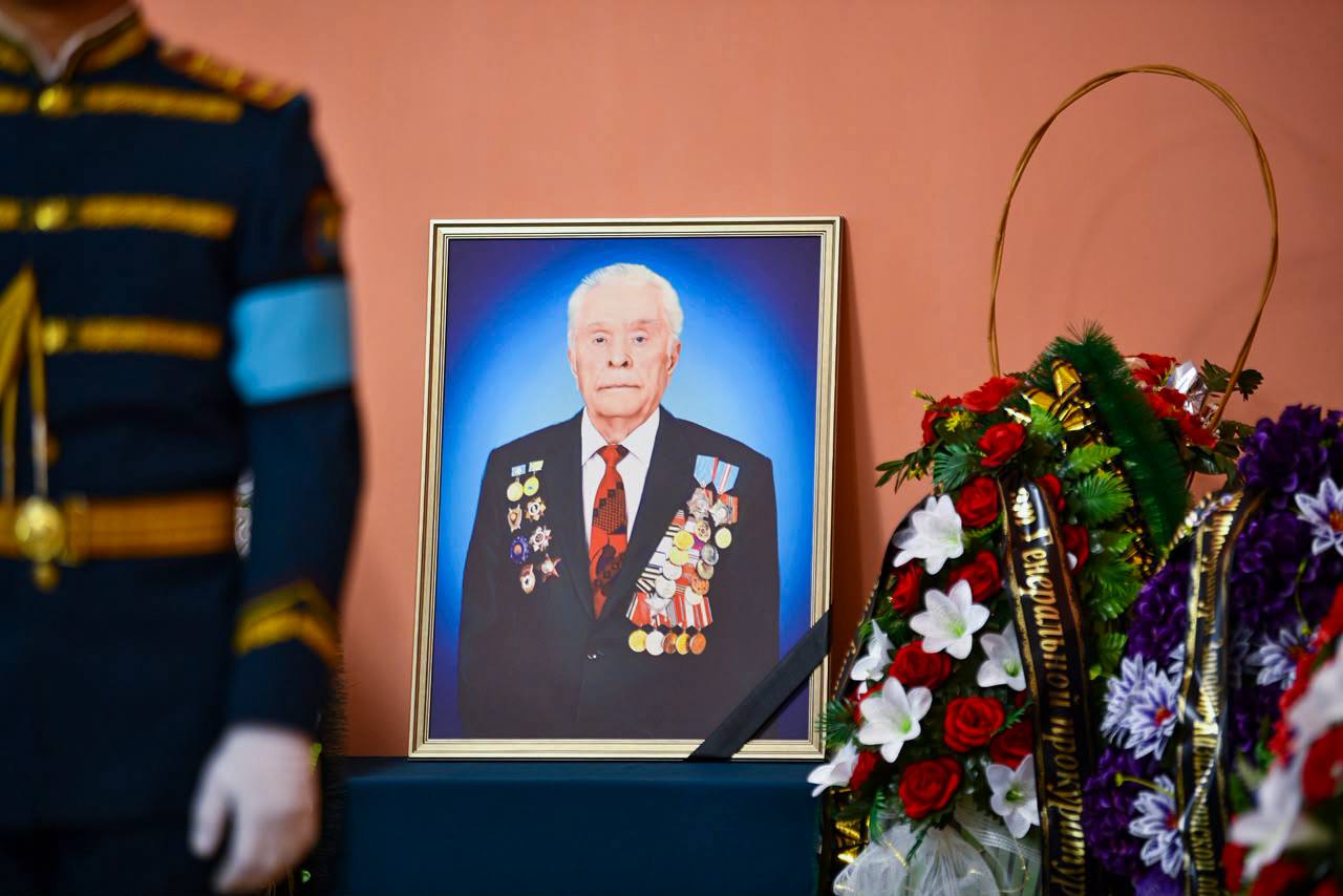 В Уральске проводили в последний путь «Халық Қаһарманы» Ивана Степановича Гапича