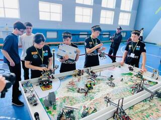ТУРКЕСТАН: В КАЗЫГУРТЕ ПРОШЕЛ ОБЛАСТНОЙ КОНКУРС РОБОТОТЕХНИКИ «IT JAS IQ»
