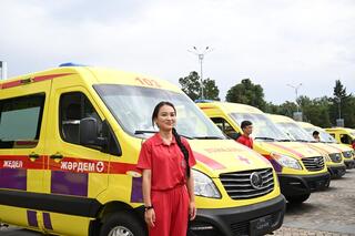 Медицинским учреждениям Жетісу передано 29 машин скорой помощи