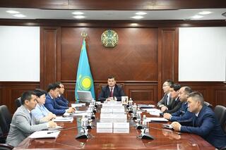 По вопросам развития спорта