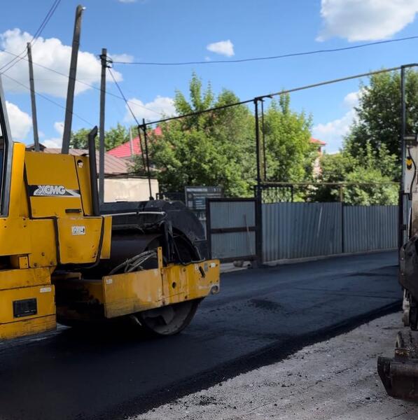 Комфорт и уют: этим летом в Актобе благоустраивают дворы 158 многоэтажных домов