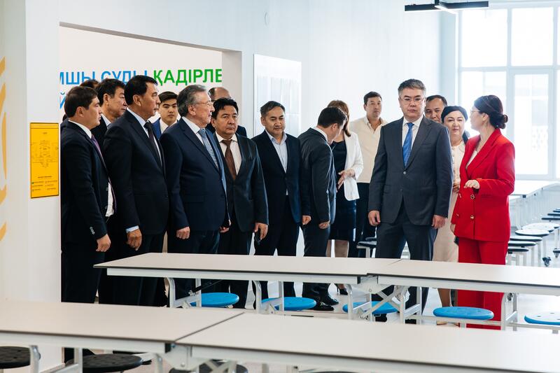 В Атырау открылась новая школа на 900 мест