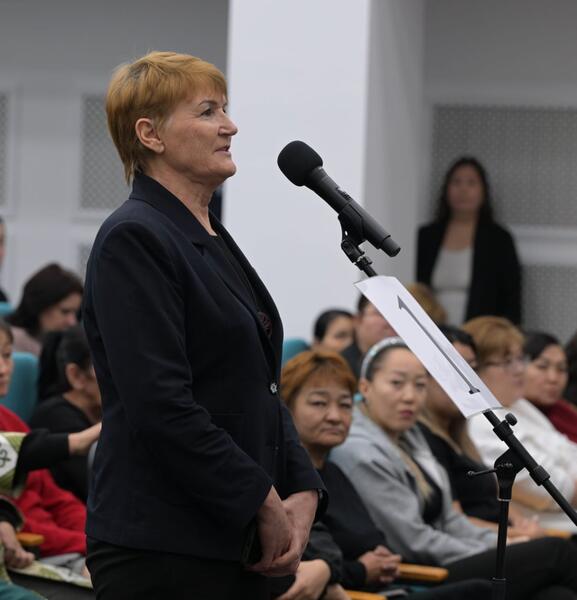 Сегодня аким области Асаин Байханов встретился с жителями Щербактинского района и обсудил актуальные вопросы