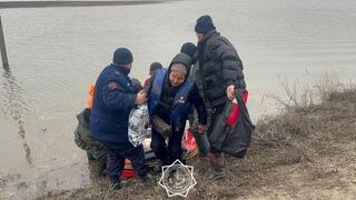 Спасатели области Ұлытау проводят противопаводковые работы в Северо-Казахстанской области
