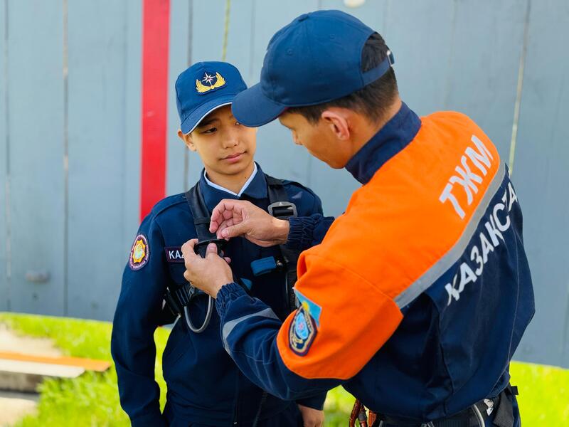 Экскурсия для кадетов: будущее спасателей начинается с детства