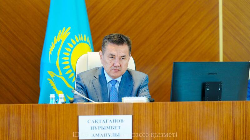 В акимате ВКО рассмотрели вопросы окончания учебного года, летнего отдыха и туризма